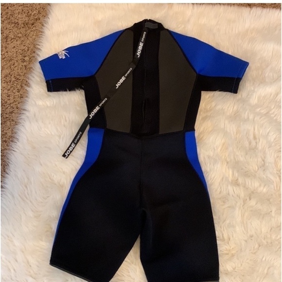 Jobe wetsuit for surfing! KidsBlack with blue details Back zipper Size 10 Unisex - Picture 2 of 5
